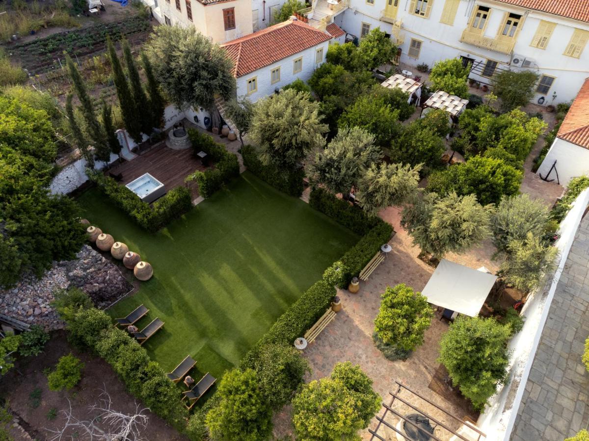 Rafalias Mansion *