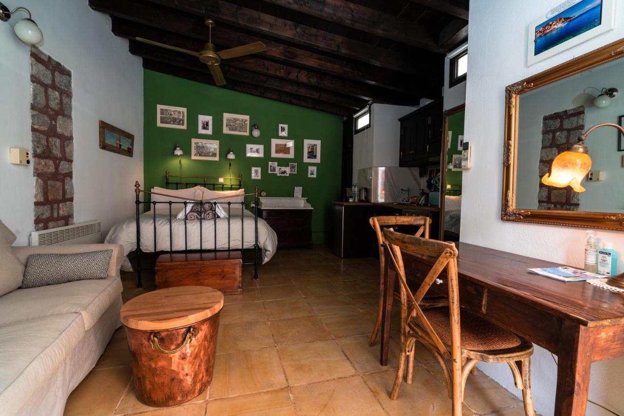 Rafalias Mansion *