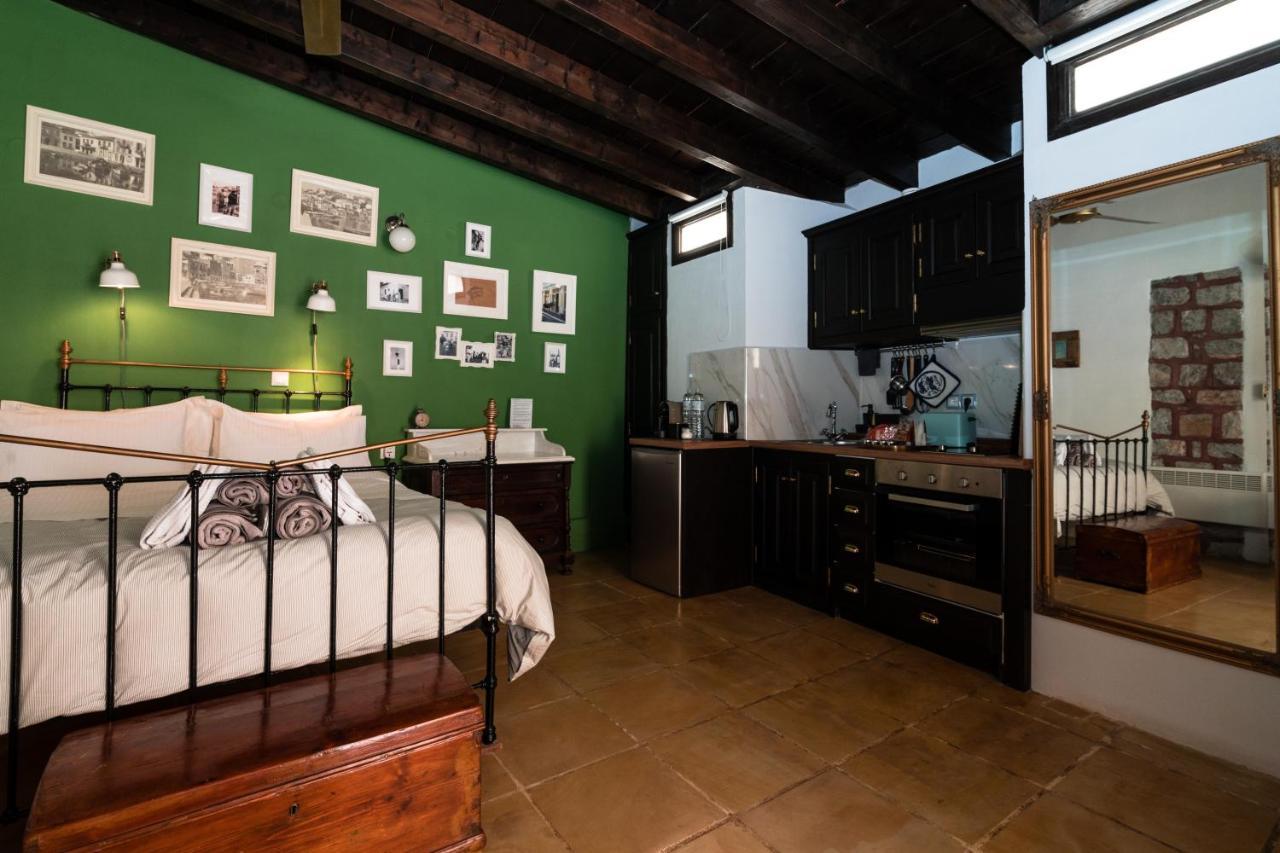 Rafalias Mansion Apartment *