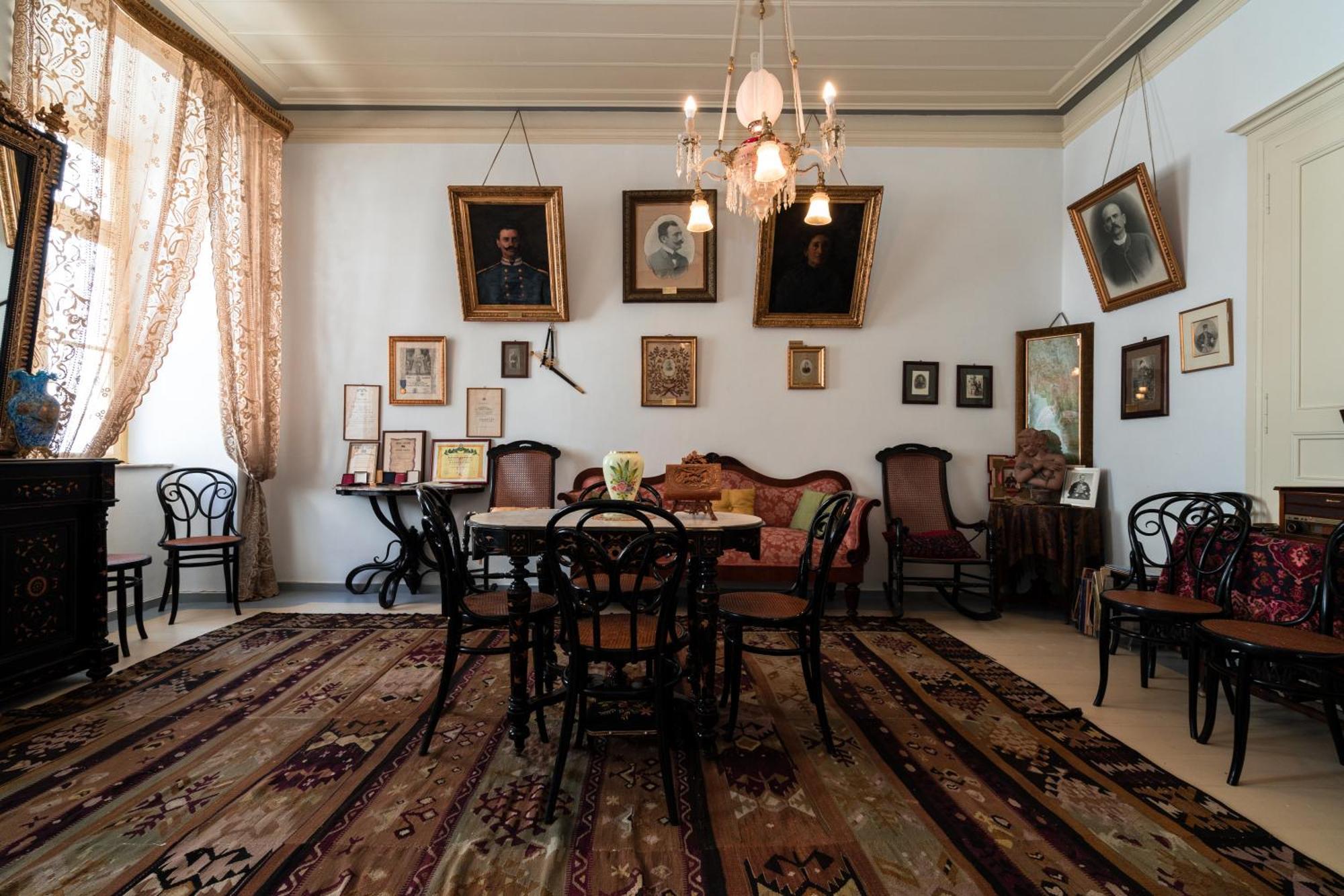 Apartment Rafalias Mansion
